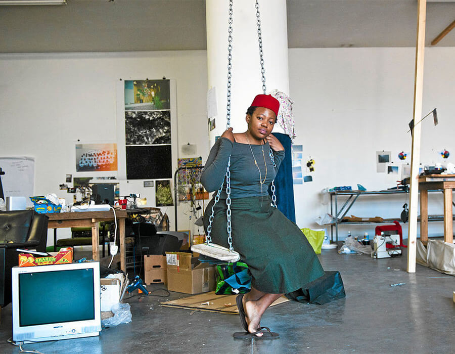 Bienal 2016: Dineo Seshee Bopape e suas instalações inusitadas