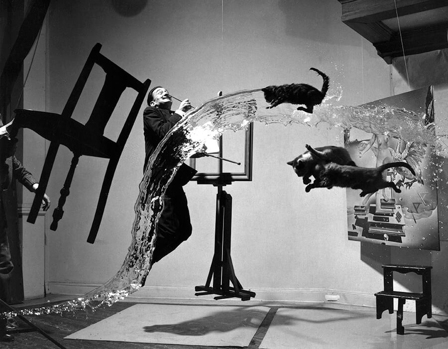 O segredo por trás da fotografia “Dalí Atomicus” de Philippe Halsman.