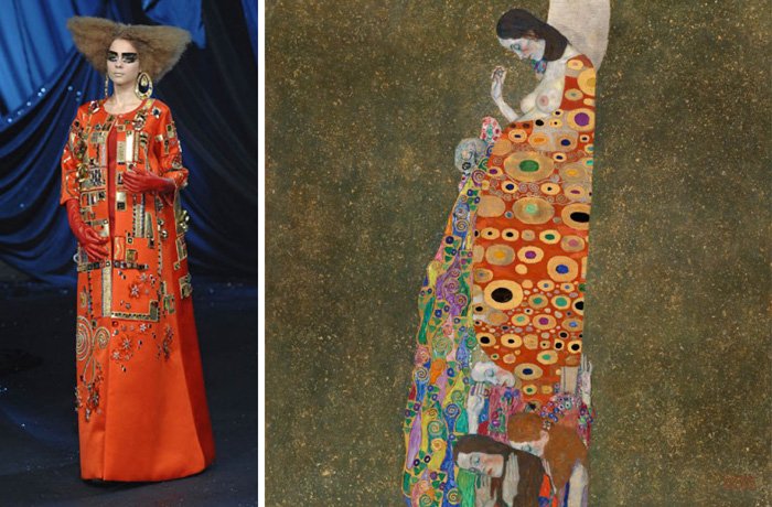 À esquerda, look da coleção Primavera 2008 da Dior; à direita, pintura de Gustav Klimt