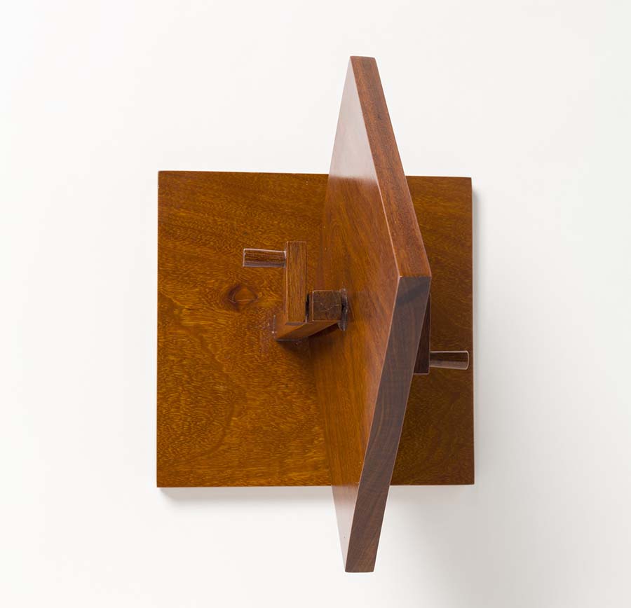 Roda Quadrada de Artur Lescher