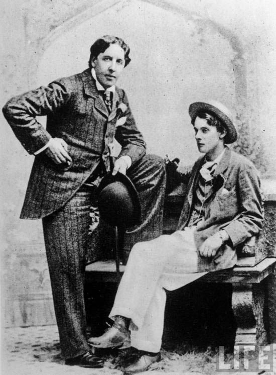 Oscar Wilde e Lord Alfred Douglas, seu suposto amante
