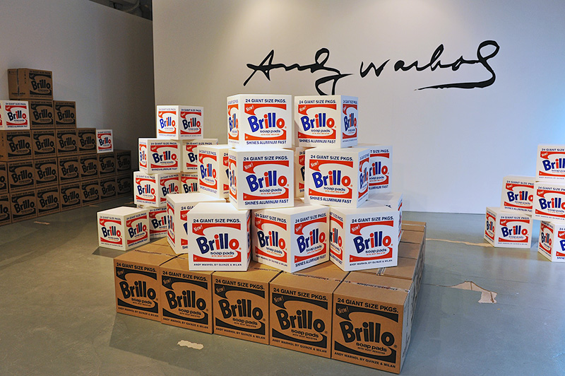 Tudo pode ser considerado arte?; Andy Warhol Brillo Box (Soap Pads), 1964. 