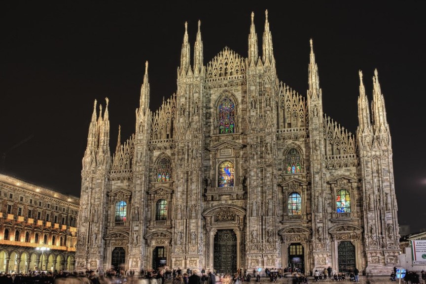 Arte medieval - Arquitetura Gótica | Catedral em Milão, Itália
