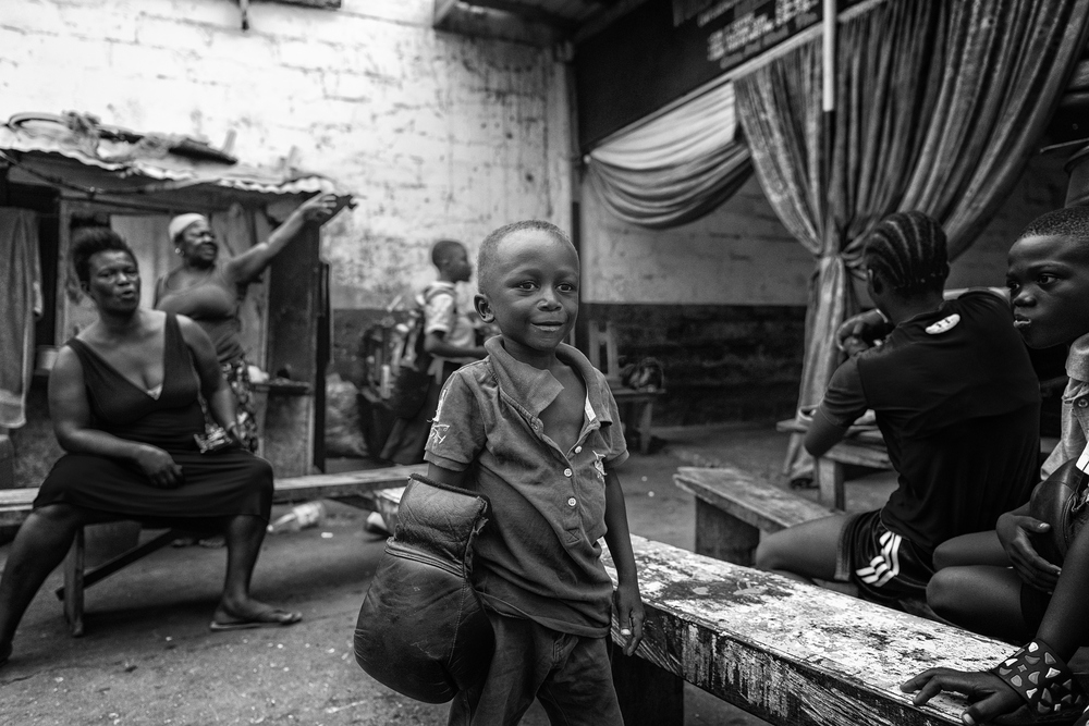 01 - Courtyard (Accra, Ghana, Set. 2019) - ArteRef