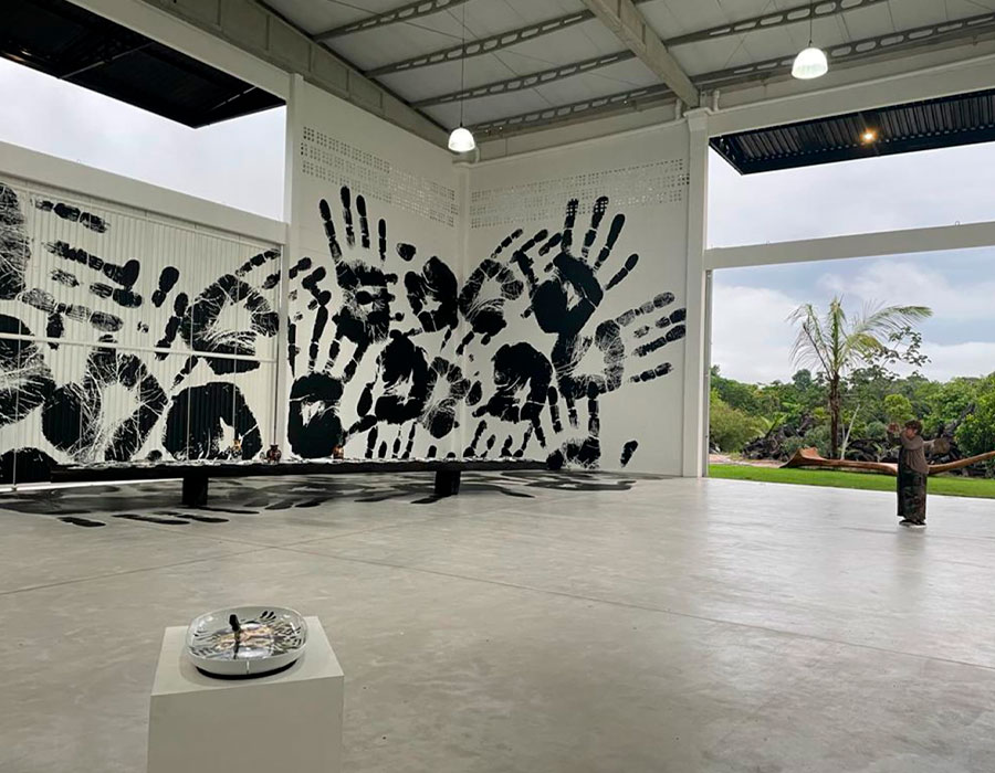 Galeria Hugo França apresenta obras de Regina Silveira na Bahia
