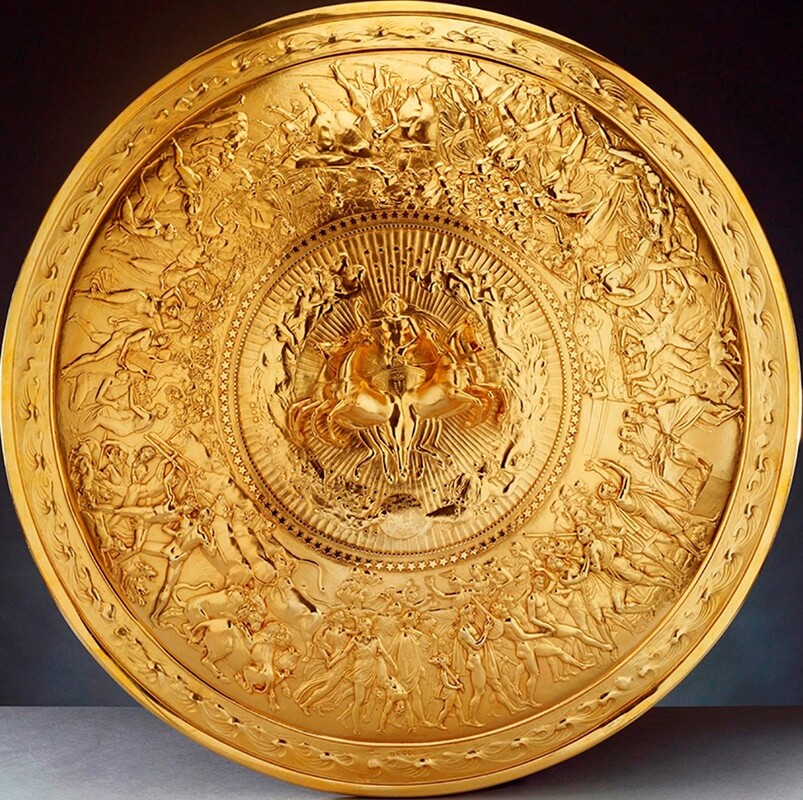 Neoclássico no Reino Unido; John FLAXMAN (1755-1826) (designer) e Philip RUNDELL (1746-1827) (joalheiro) Escudo de Aquiles, 1821-1822.Prata dourada, 90,5 x 90,5 x 18.  Royal Collection Trust. Buckingham Palace, Londres, UK. 