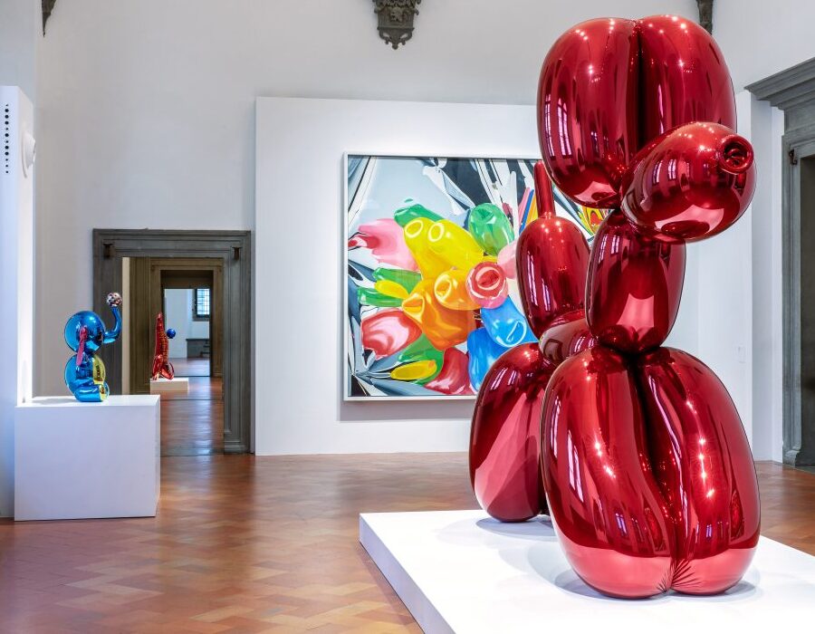 artistas mais importantes da década; Jeff Koons. Shine – Exhibition view, Palazzo Strozzi | © photo Ela Bialkowska OKNOstudio