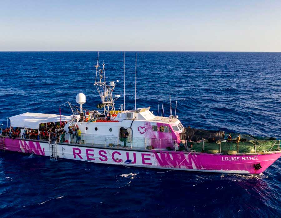 <strong>Itália apreende navio financiado por Banksy que resgata migrantes</strong>