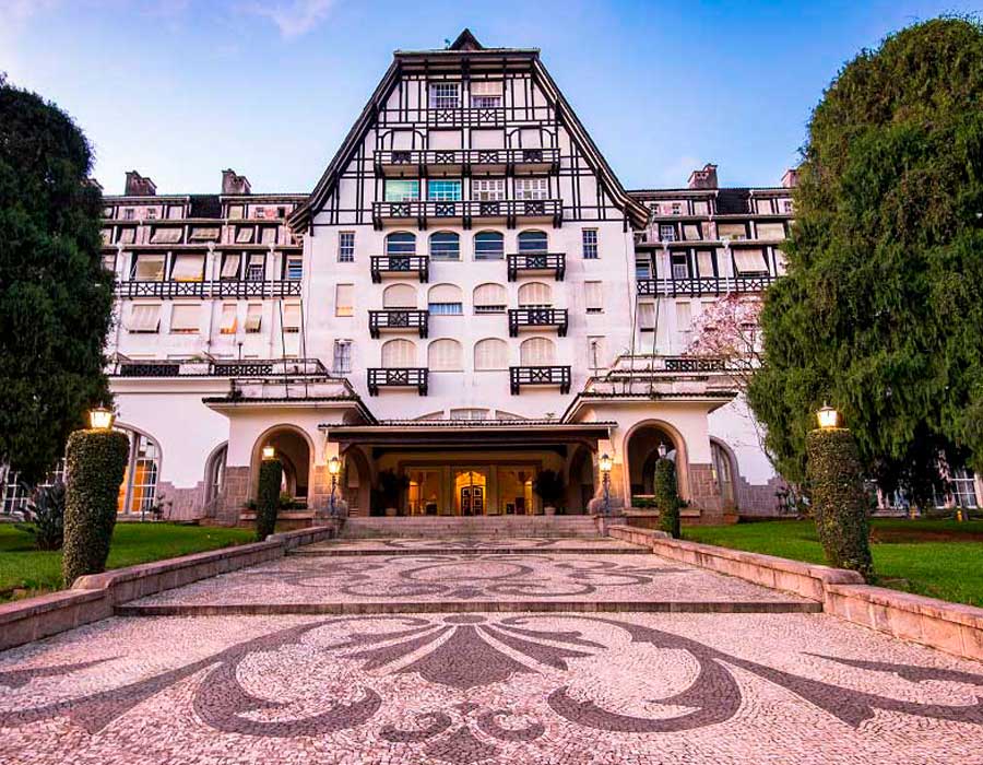 Hotel Quitandinha se transforma em centro cultural em Petrópolis