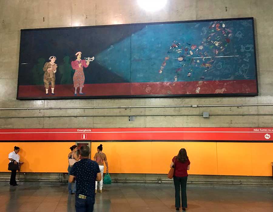 Obras de arte expostas no Metrô de São Paulo são restauradas