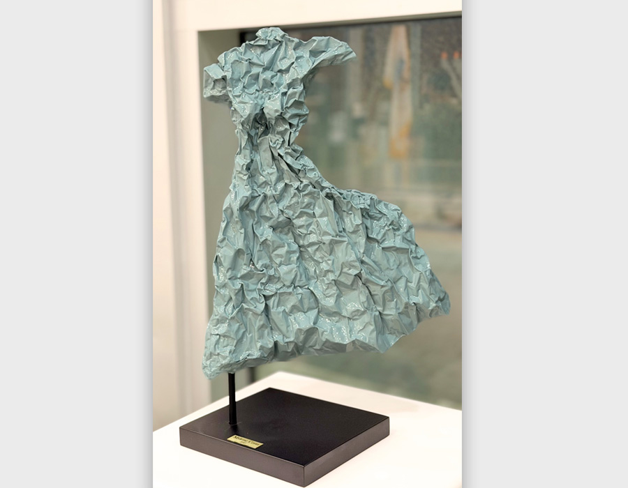 Exposição gratuita de Mylene Costa na ALESP celebra o Dia da Mulher